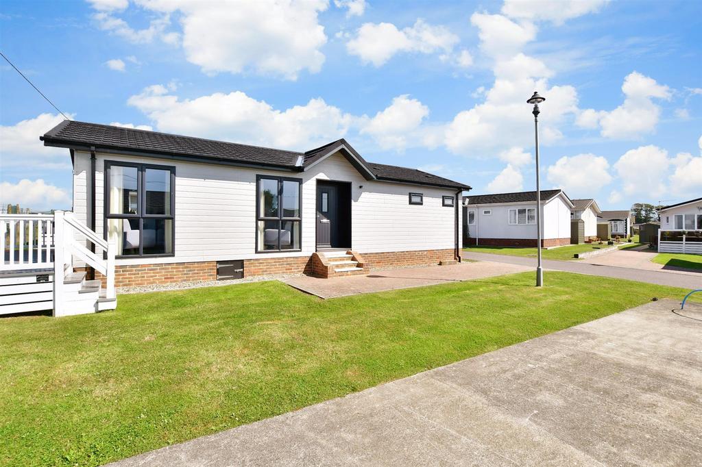 Faversham Road, Seasalter, Whitstable, Kent 2 bed park home for sale