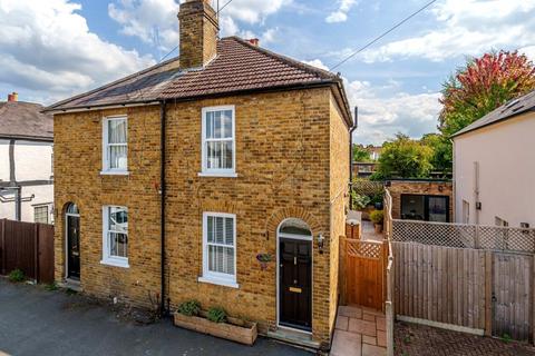 5 Pantile Road, Weybridge, KT13 9PY