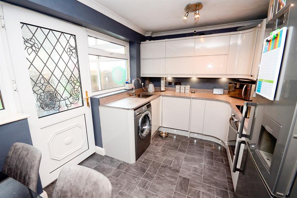 Sherburn Way, Wardley 3 bed terraced house £154,950