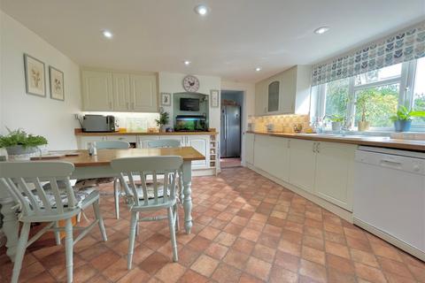 5 bedroom detached house for sale, The Street, South Lopham