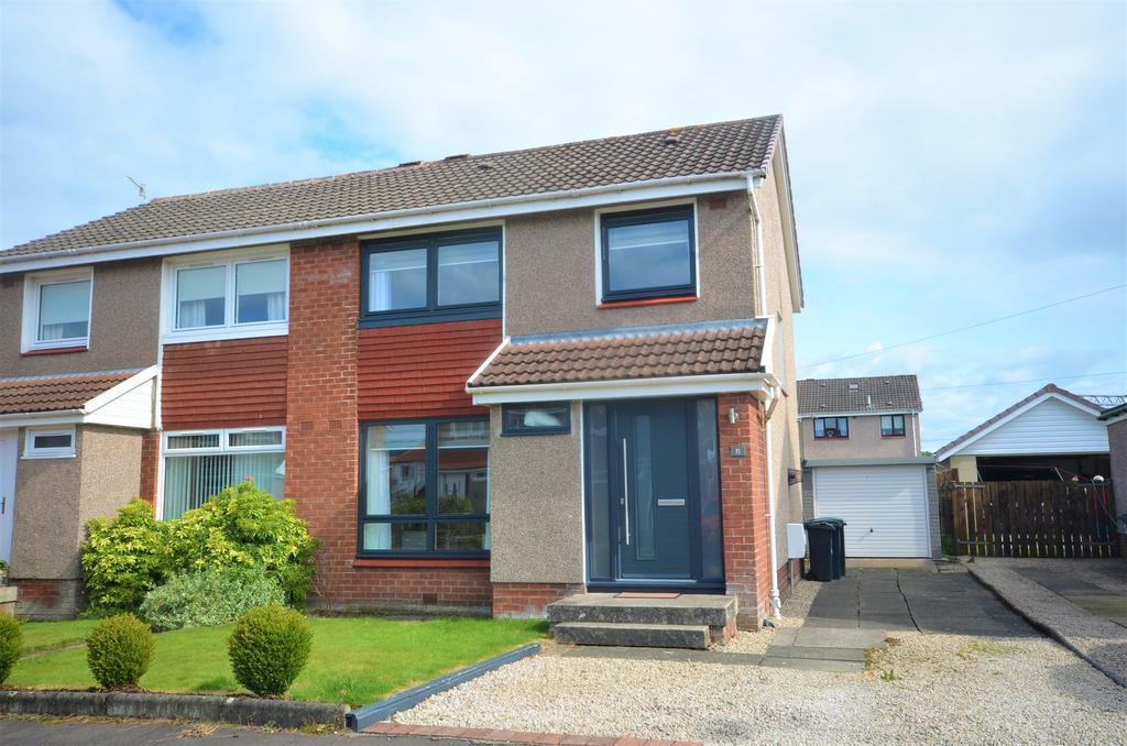 Moore Drive, Helensburgh, Argyll and Bute, G84 7LE 3 bed semidetached