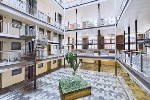 2 bedroom apartment for sale - New Hall Lane, Preston, PR1