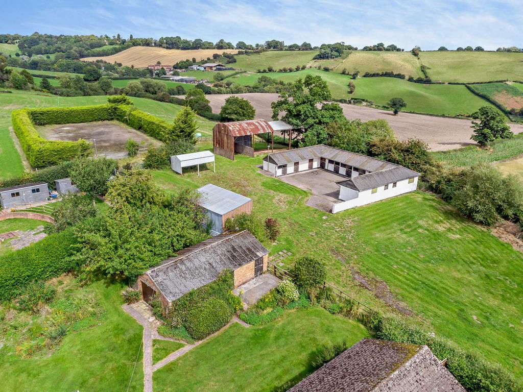 Clee Hill Road, Burford, Nr Tenbury... 4 bed bungalow £825,000
