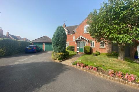 4 bedroom detached house for sale, Clonners Field, Stapeley, Nantwich