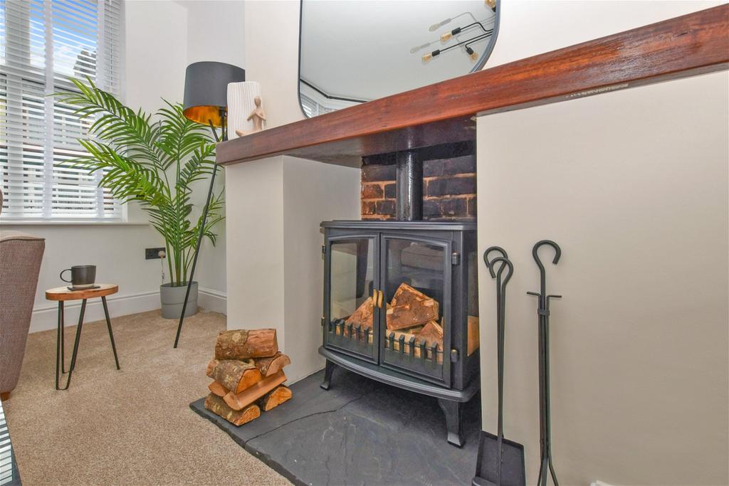 Oxford Road, Runcorn, Cheshire, WA7 4NU 3 bed semidetached house for