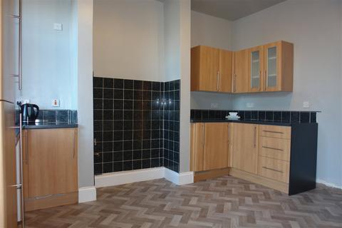2 bedroom terraced house for sale - Burnley Lane, Chadderton
