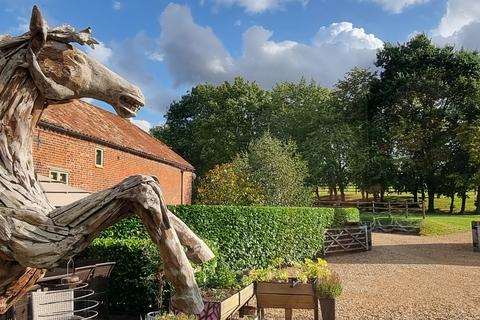 5 bedroom barn conversion for sale - High Street, Abbotsley PE19