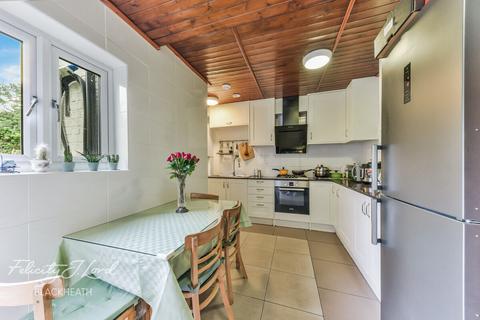 74 Troughton Road, London, SE7 7QQ
