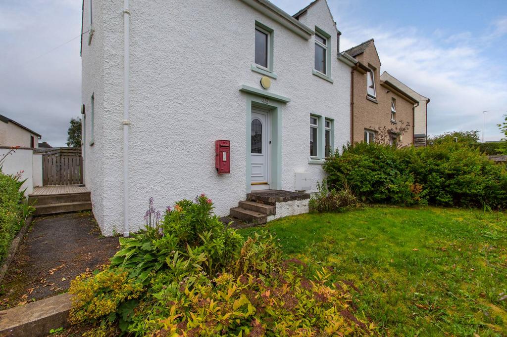 45 Finlay Terrace, Pitlochry, PH16 5EU 2 bed semidetached house for