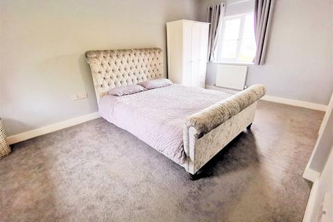 41 Foundry Way, Rayne, Braintree, CM77 6AE
