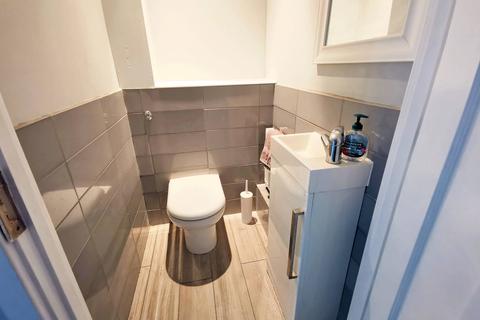 41 Foundry Way, Rayne, Braintree, CM77 6AE