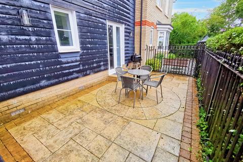 41 Foundry Way, Rayne, Braintree, CM77 6AE