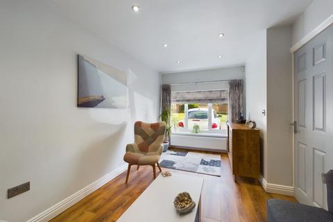 2 Mescalero, Kingsthorpe, Northampton, NN2 6PE