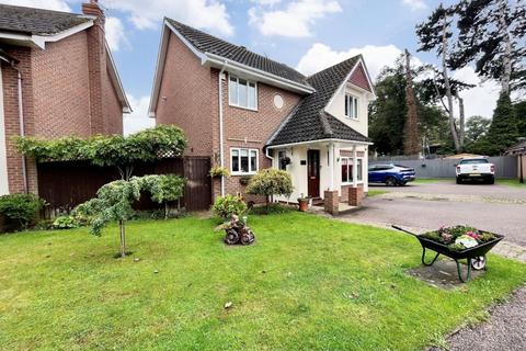 2 Mescalero, Kingsthorpe, Northampton, NN2 6PE