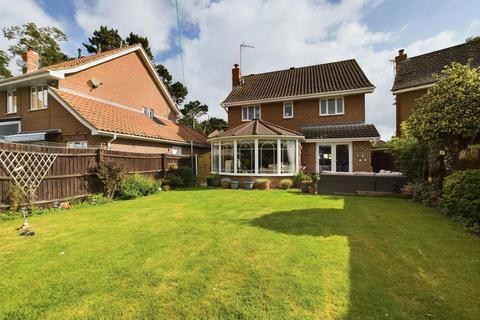2 Mescalero, Kingsthorpe, Northampton, NN2 6PE