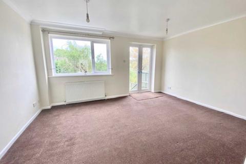 70 Oaklands Park, Buckfastleigh, TQ11 0BP