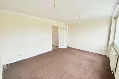 70 Oaklands Park, Buckfastleigh, TQ11 0BP
