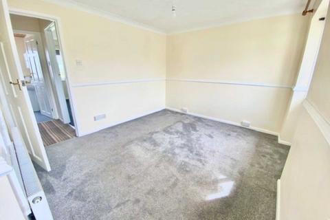 70 Oaklands Park, Buckfastleigh, TQ11 0BP