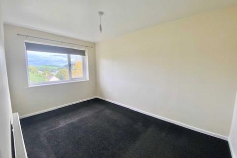70 Oaklands Park, Buckfastleigh, TQ11 0BP