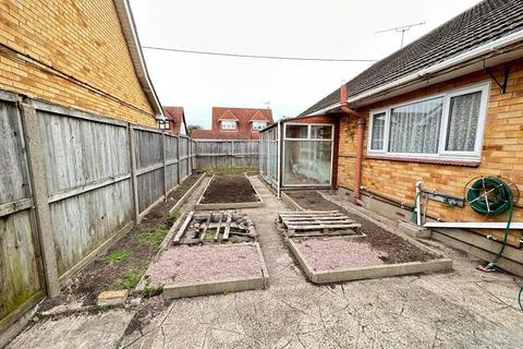 Lyndale Camperdown Road, Canvey Island, SS8 8BA