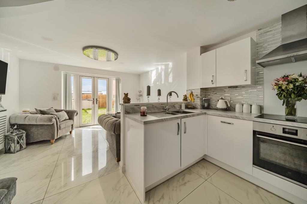 Lounge/Kitchen