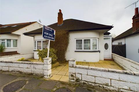 2 bedroom bungalow for sale, Glenwood Avenue, London NW9