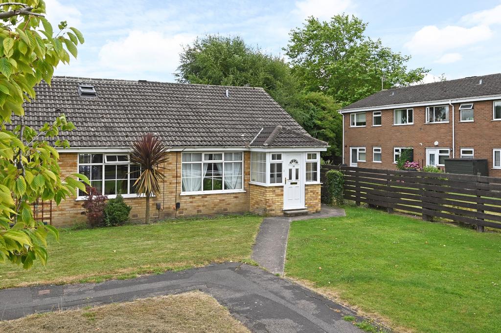 Silverdale Court, Woodthorpe, York, YO24 2 bed bungalow £925 pcm (£