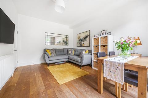 1 bedroom flat for sale, Hoppers Road, Winchmore Hill, London, N21