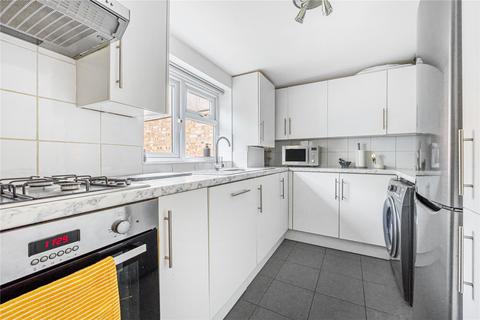 1 bedroom flat for sale, Hoppers Road, Winchmore Hill, London, N21
