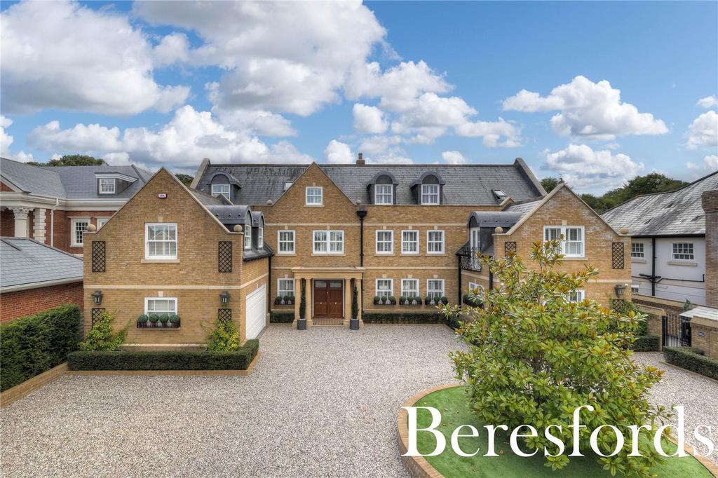 Norsey Road, Billericay, CM11 7 bed detached house for sale £4,000,000