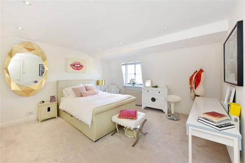 Flat 6, 2 Gloucester Gate, London, NW1 4HG