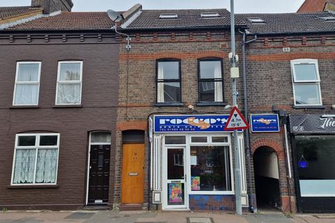 1 bedroom flat to rent, Old Bedford Road, Luton, Bedfordshire