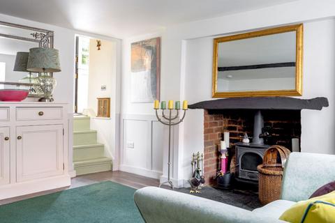 4 bedroom semi-detached house for sale, The Embankment, Twickenham, moments from River