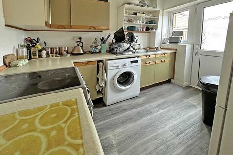 37 Ash Farm Close, Exeter, EX1 3TD