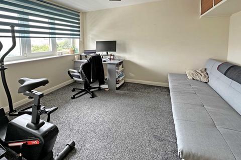 37 Ash Farm Close, Exeter, EX1 3TD