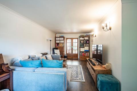 4 Bridle Path, Woodcote, Reading, RG8 0SE