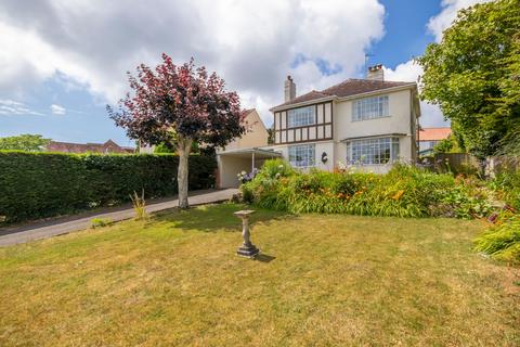 4 bedroom detached house for sale, Village De Putron, St. Peter Port, Guernsey