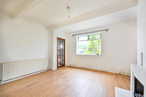 2 Downing Avenue, Guildford, GU2 7SY