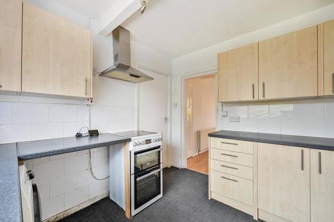 2 Downing Avenue, Guildford, GU2 7SY