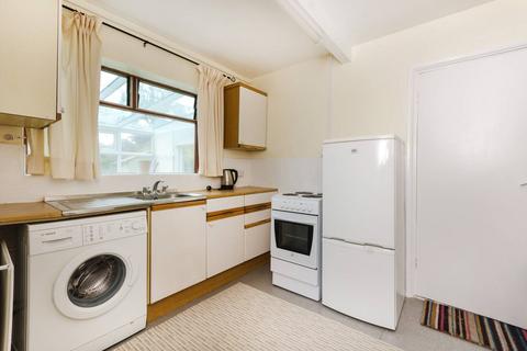 2 Downing Avenue, Guildford, GU2 7SY