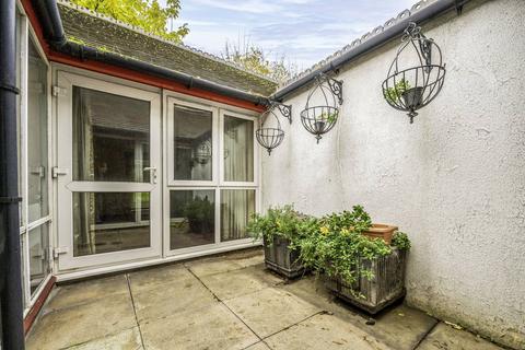 17 Setchell Way, London, SE1 5XR