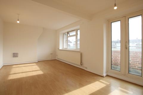 2 bedroom flat to rent, Butler Road, London