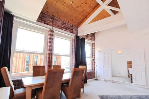2 bedroom flat to rent, Harewood Street, Leeds, West Yorkshire, LS2