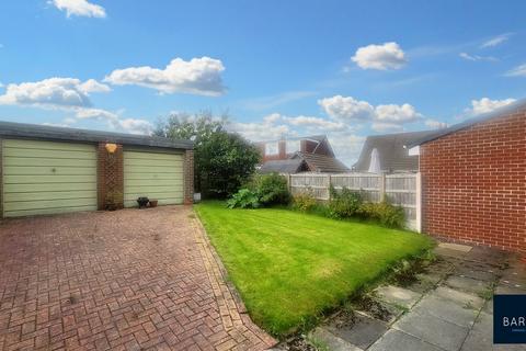 4 bedroom semi-detached house for sale - Kingsdale Gardens, Drighlington
