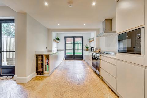 68 Cambridge Road, Southend-on-sea, SS1 1ES
