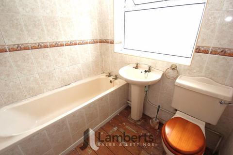 28 Lords Lane, Studley, B80 7QW