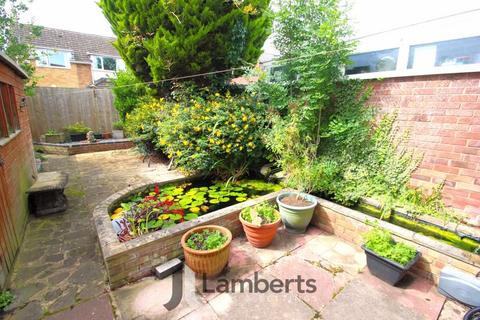 28 Lords Lane, Studley, B80 7QW