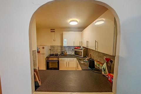 17 Chadwick Way, London, SE28 8NP