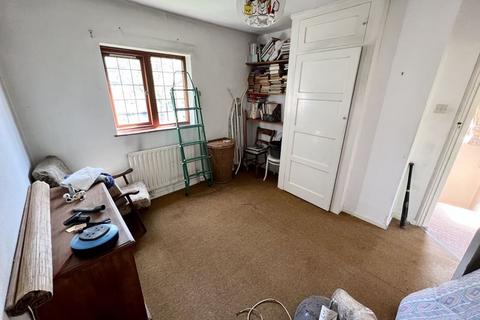 1 Roden Close, Harlow, CM17 0LE
