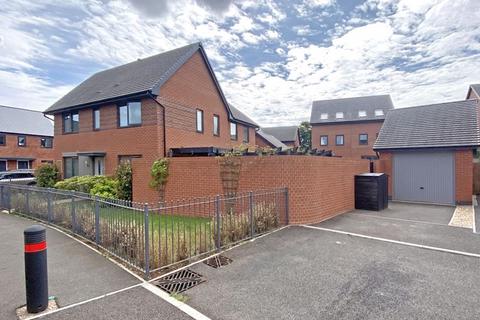 14 Armlet Row, Tithebarn, Exeter, EX1 3XJ